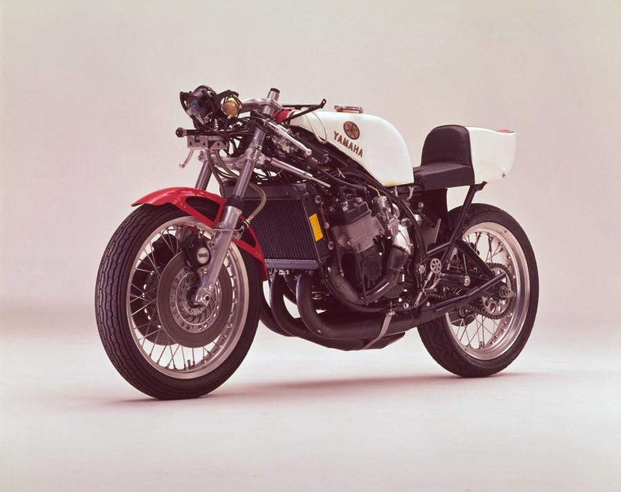 Yamaha YZR750